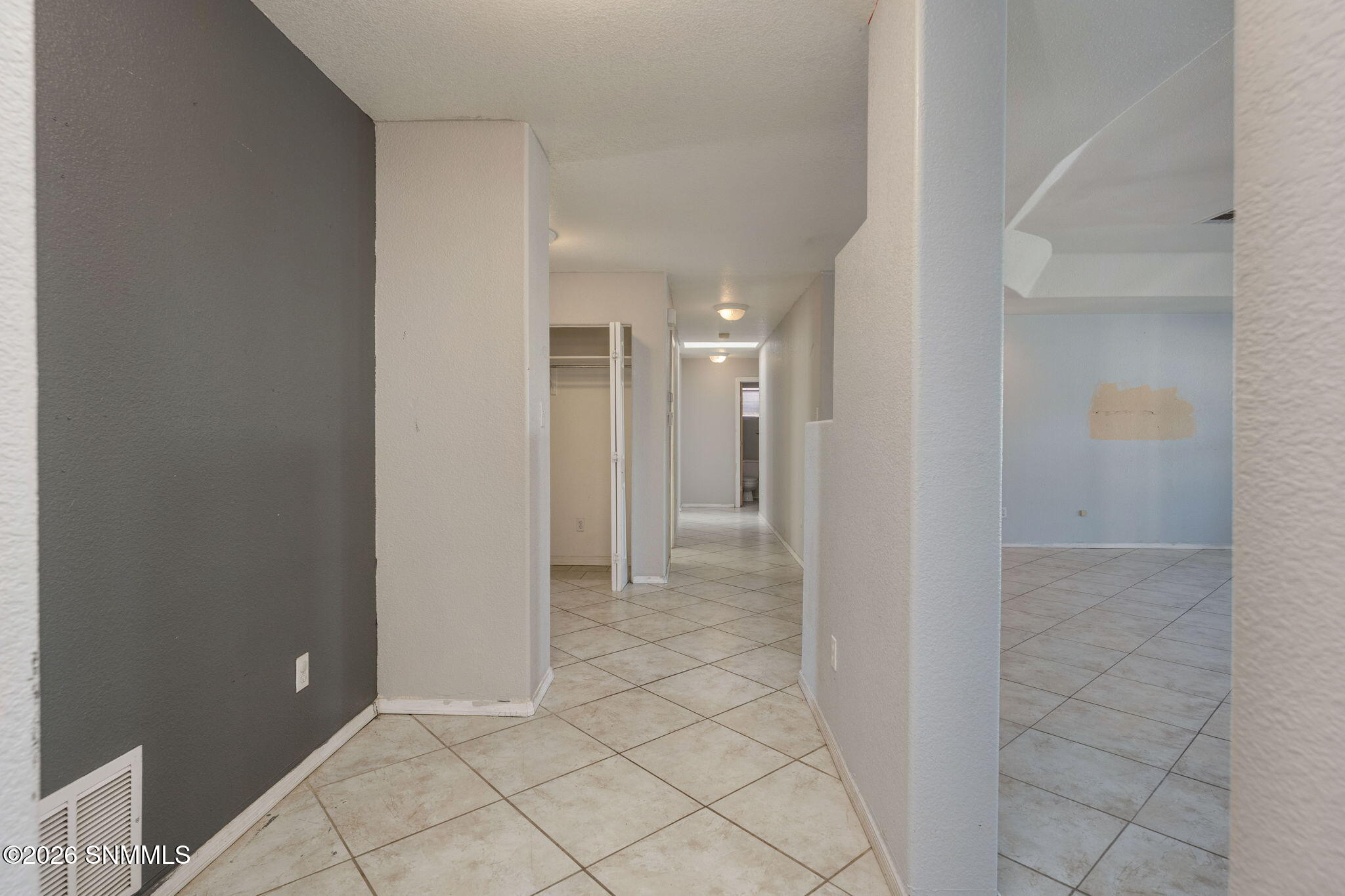 15-web-or-mls-Snappin Homes (NogalCanyon