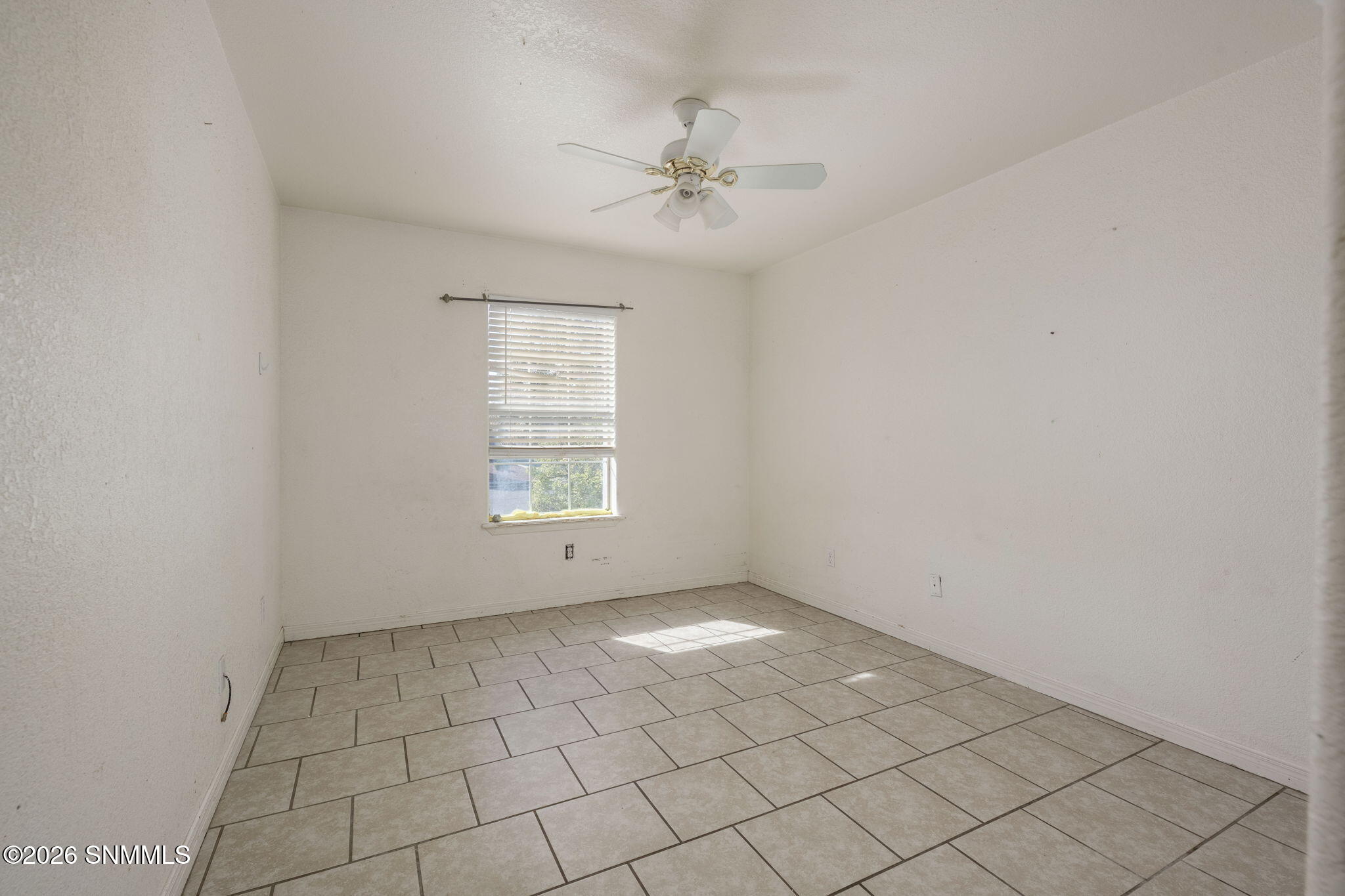 21-web-or-mls-Snappin Homes (NogalCanyon