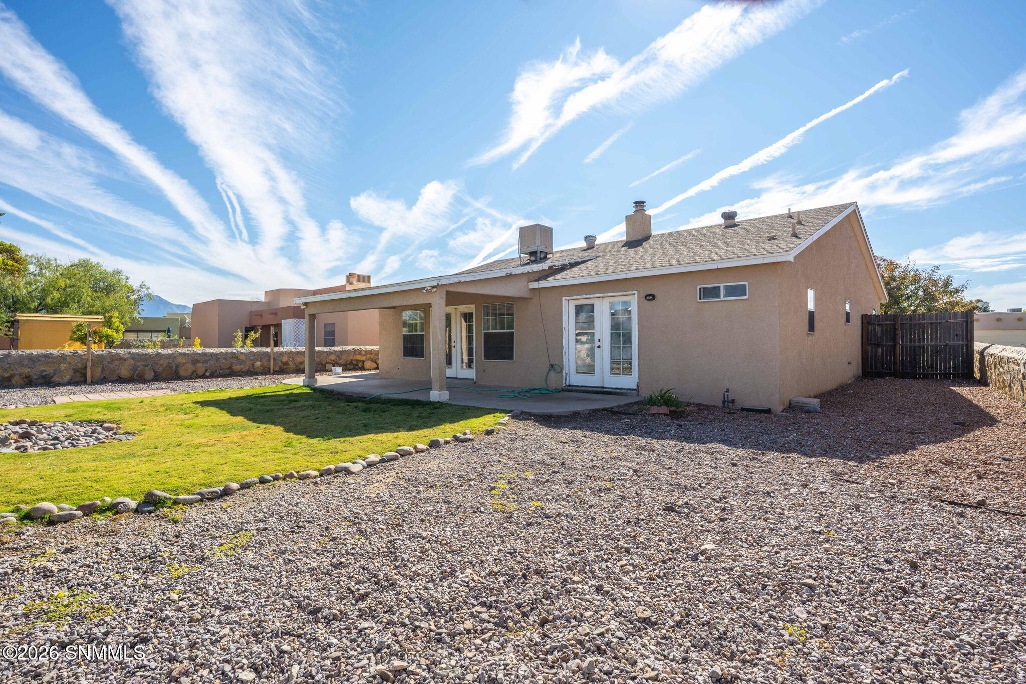 30-web-or-mls-Snappin Homes (NogalCanyon