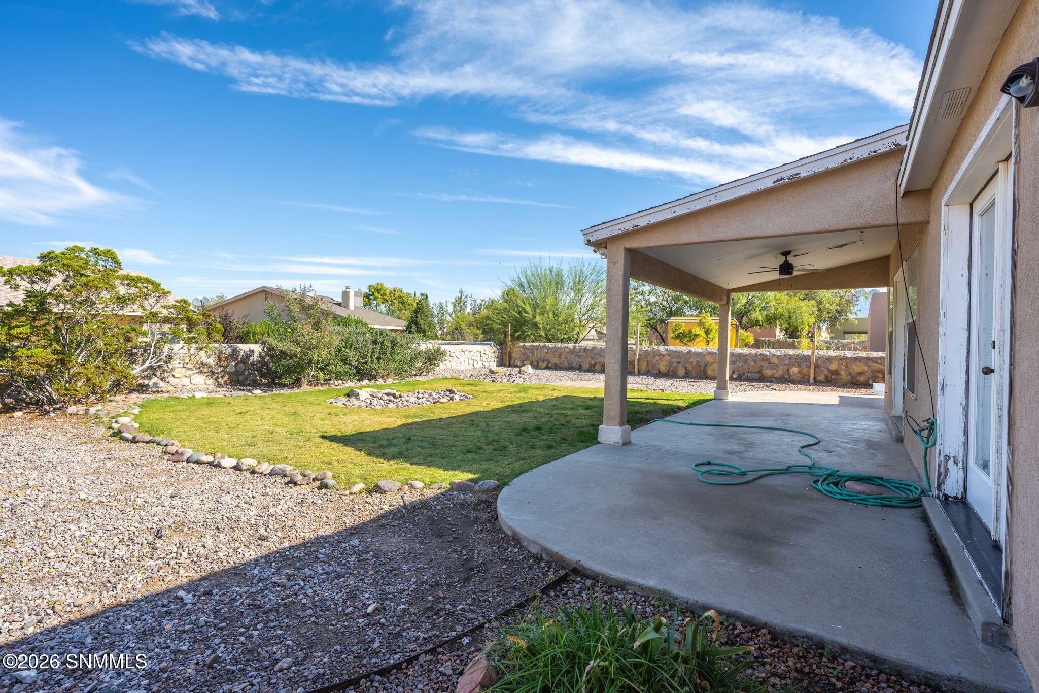 29-web-or-mls-Snappin Homes (NogalCanyon