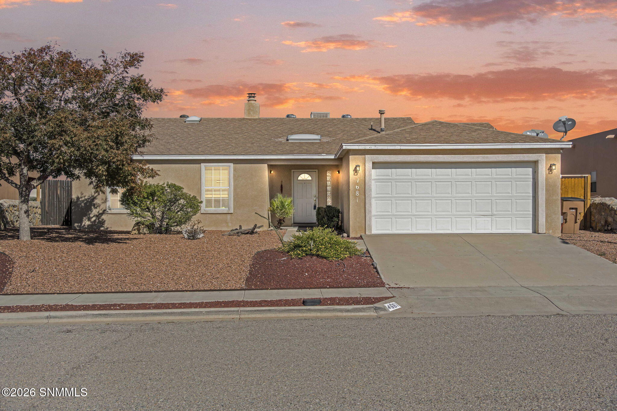 35-web-or-mls-Snappin Homes (NogalCanyon