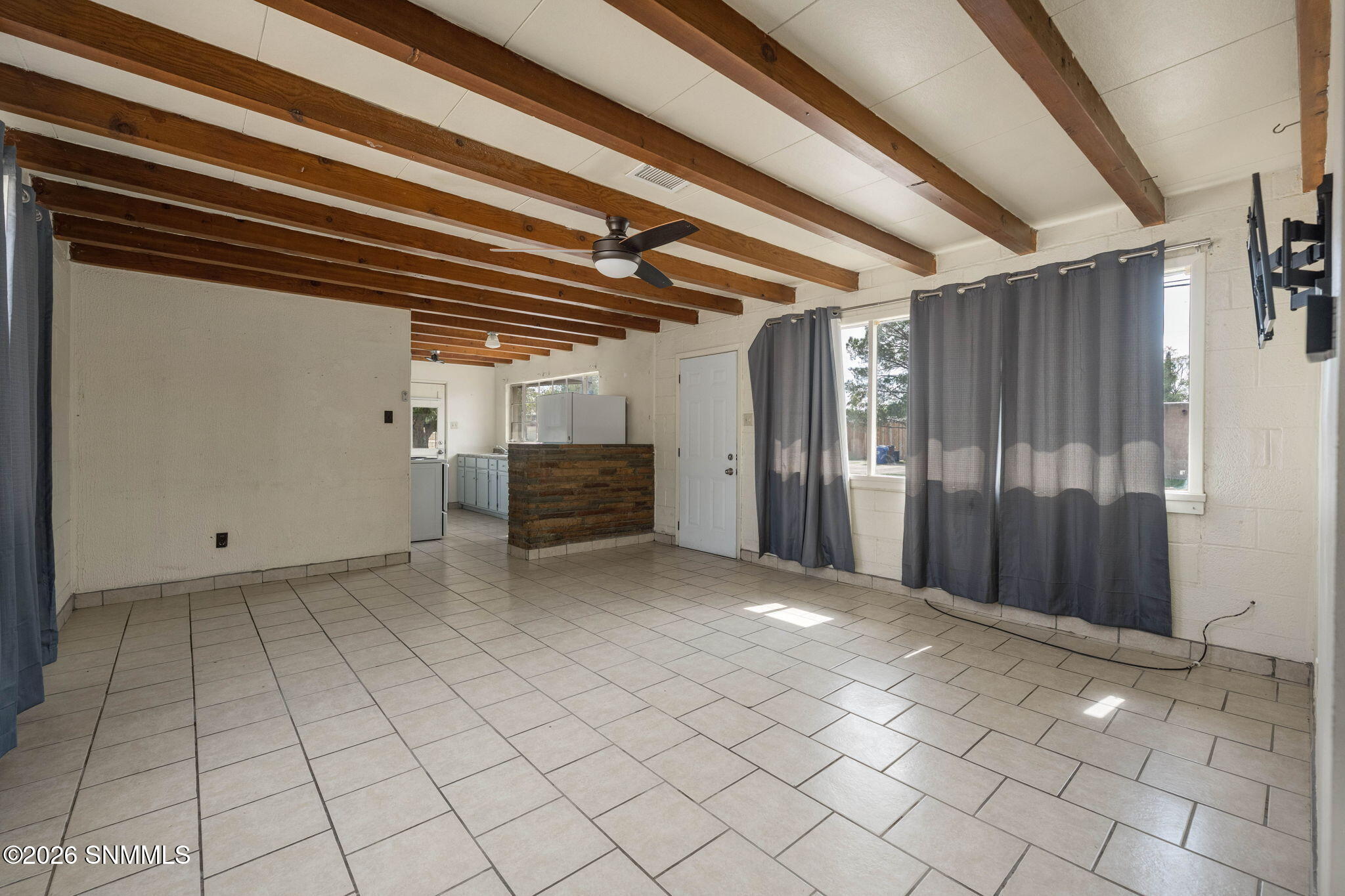 6-web-or-mls-Snappin Homes (Boutz1517)-6