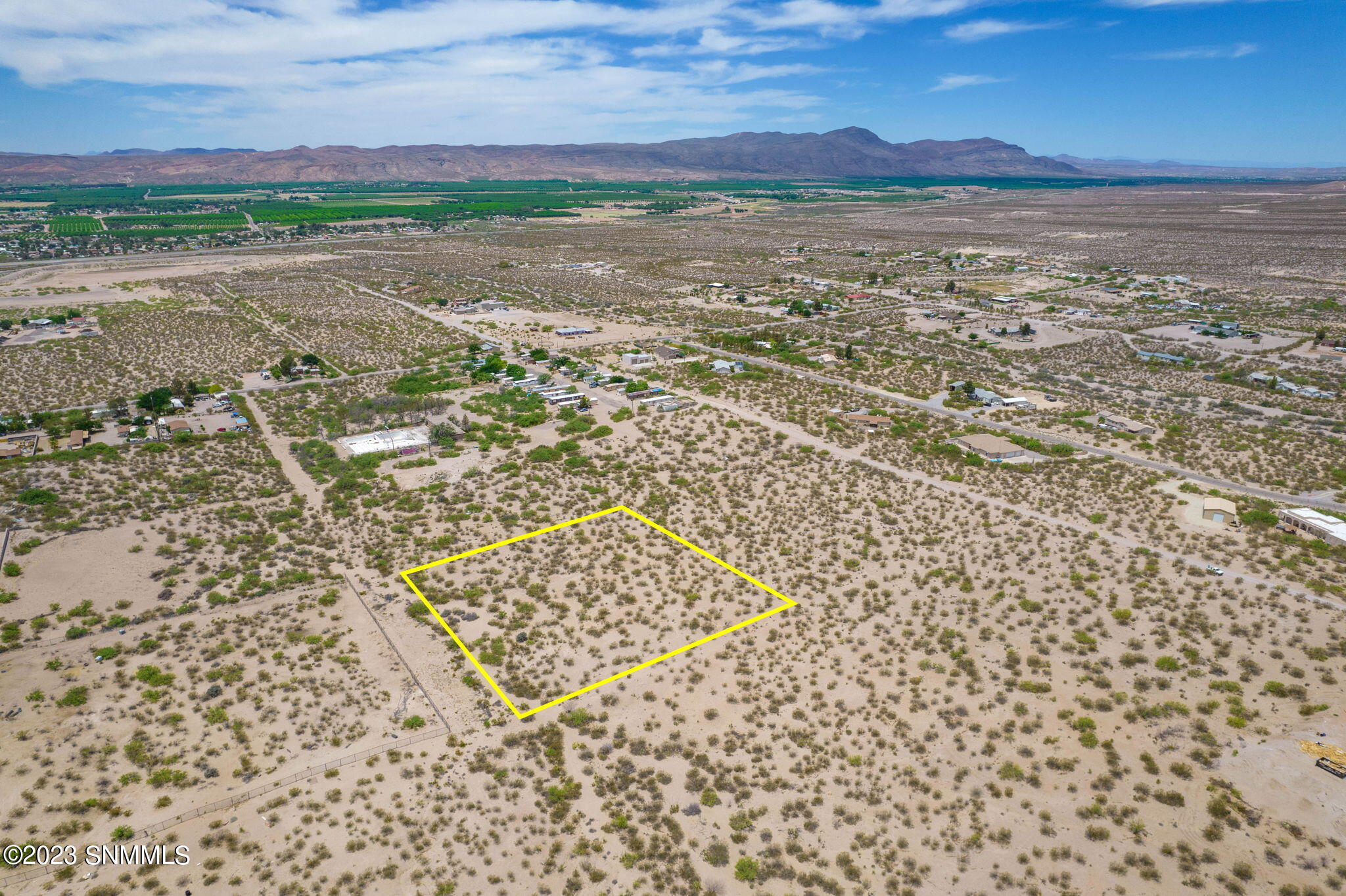 18-web-or-mls-Desert Ridge Rise R0305446