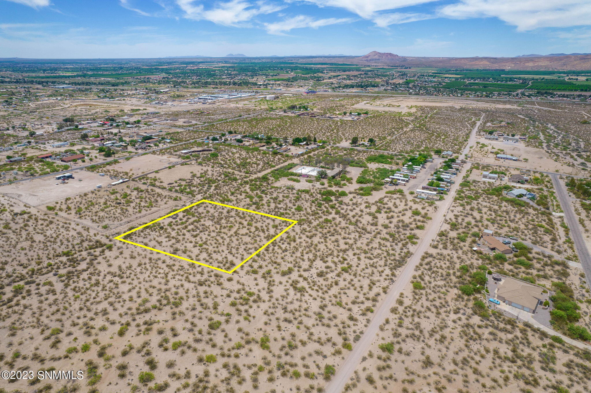 13-web-or-mls-Desert Ridge Rise R0305446