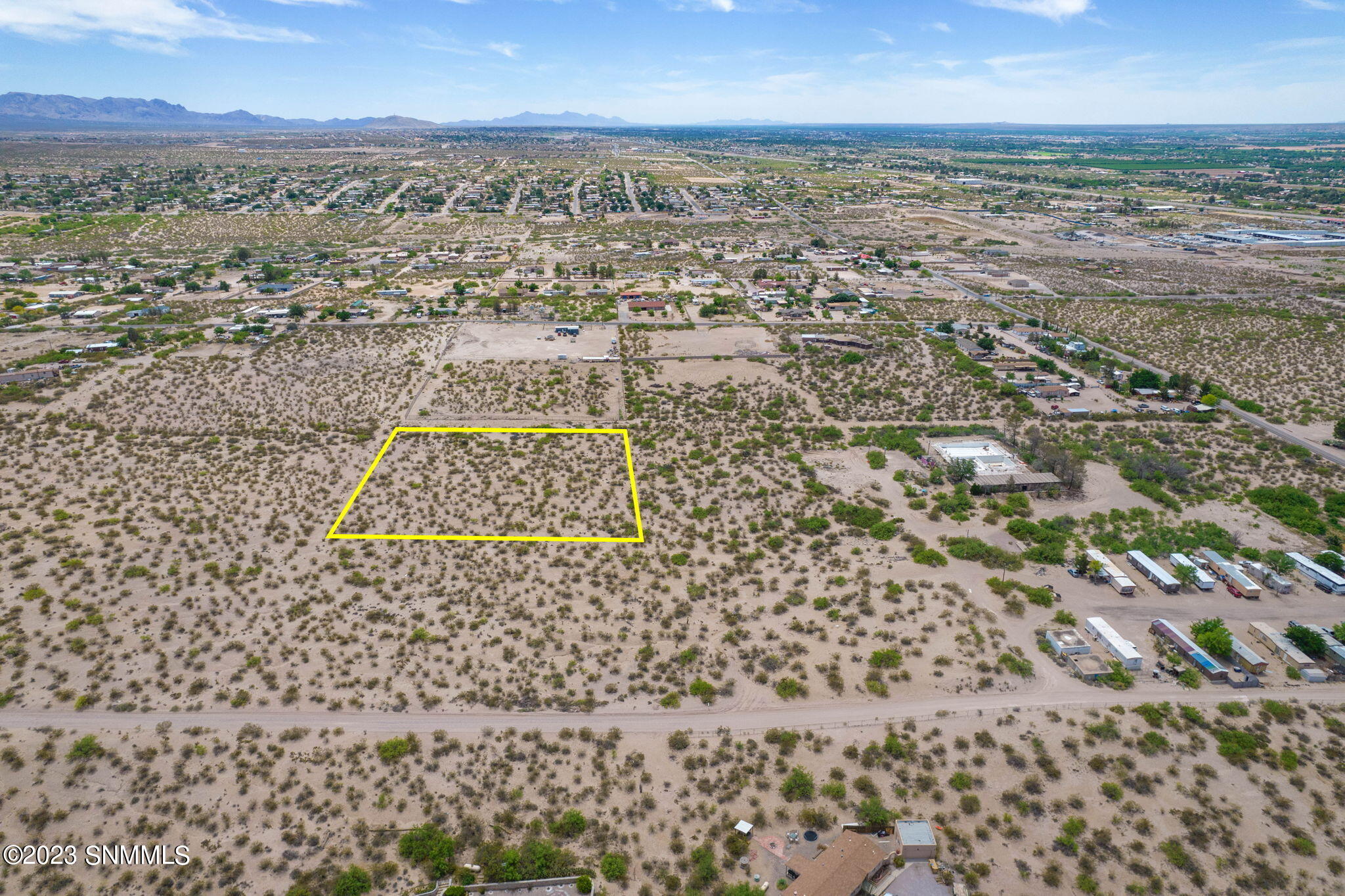 14-web-or-mls-Desert Ridge Rise R0305446