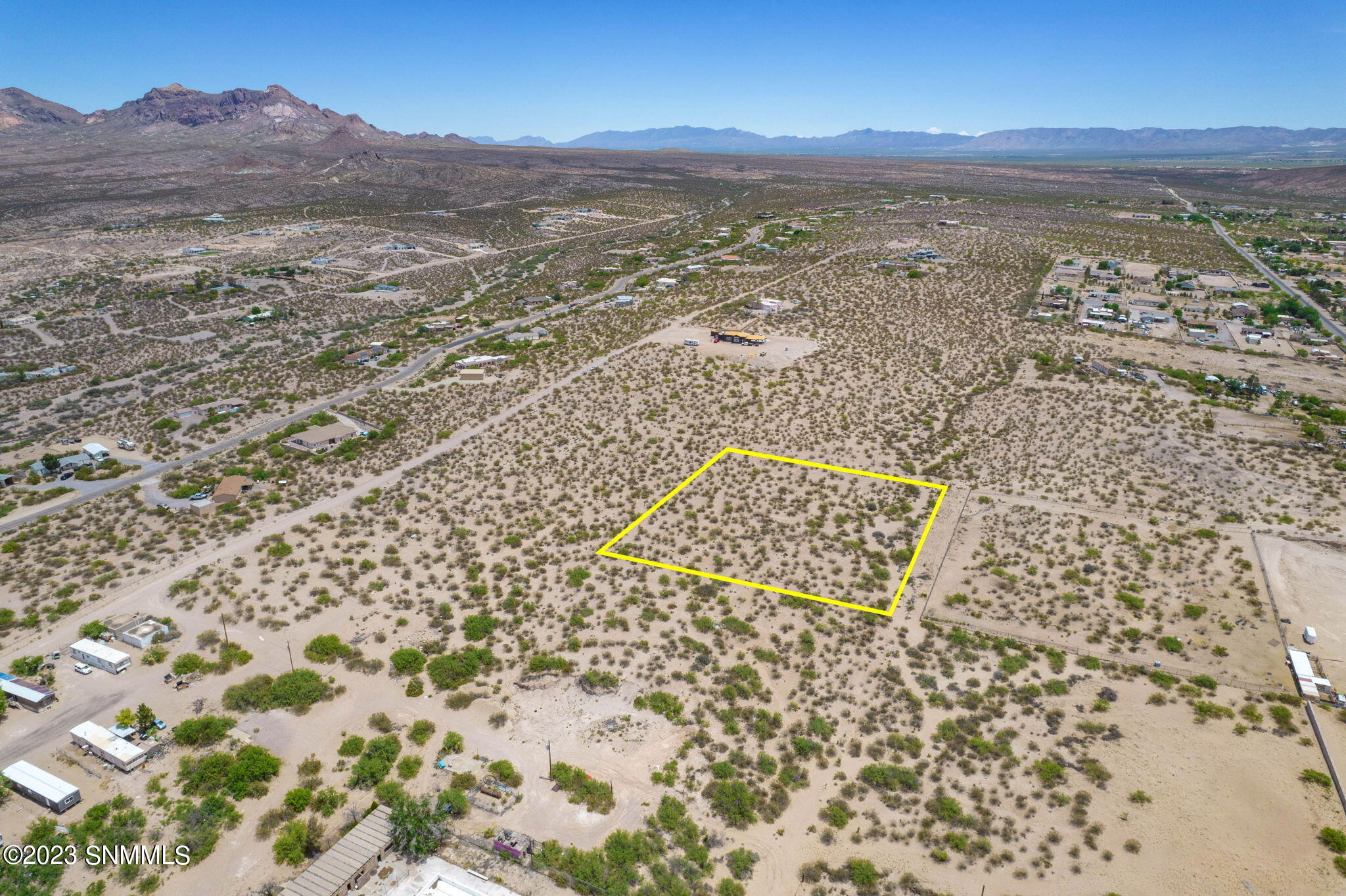 16-web-or-mls-Desert Ridge Rise R0305446