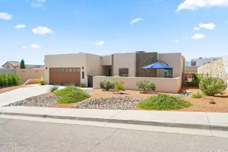3065 Cheyenne Drive, Las Cruces, New Mexico 88011, 4 Bedrooms Bedrooms, ,2 BathroomsBathrooms,Residential,For Sale,Cheyenne,2302582