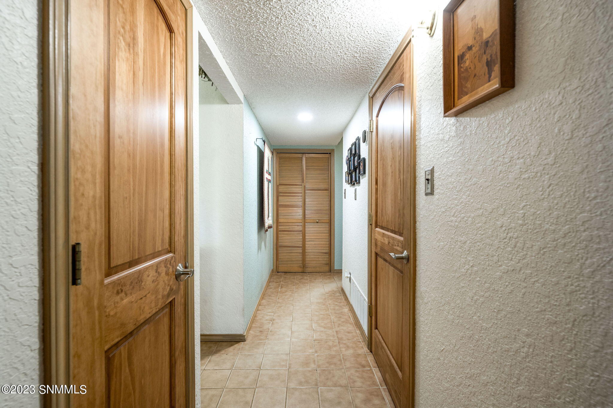 31-web-or-mls-Desert Aire 1305-137