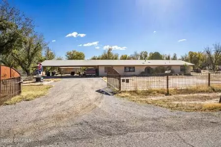 2067 Stithes Road, Las Cruces, New Mexico 88005, 4 Bedrooms Bedrooms, ,2 BathroomsBathrooms,Residential,For Sale,Stithes,2303316