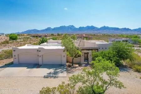 7676 Pyramid Peak Lane, Las Cruces, New Mexico 88011, 4 Bedrooms Bedrooms, ,3 BathroomsBathrooms,Residential,For Sale,Pyramid Peak,2301937