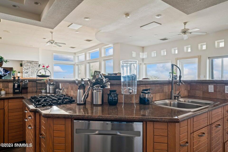 Kitchen counter