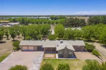 4721 Patriot Place, Mesilla Park, New Mexico 88047, 2 Bedrooms Bedrooms, ,1.75 BathroomsBathrooms,Residential,For Sale,Patriot,2401143