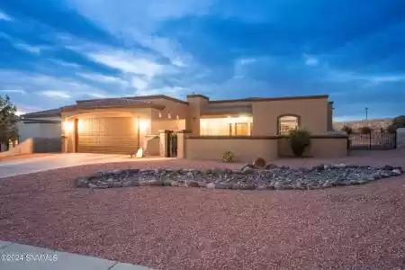 3665 Midnight Ridge Drive, Las Cruces, New Mexico 88011, 3 Bedrooms Bedrooms, ,2.5 BathroomsBathrooms,Residential,For Sale,Midnight Ridge,2401226