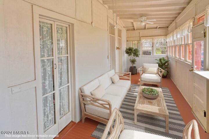 Staged porch (Small)