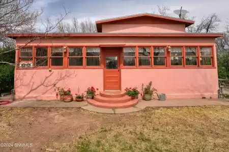 2090 Snow Road, Mesilla, New Mexico 88046, 3 Bedrooms Bedrooms, ,1.5 BathroomsBathrooms,Residential,For Sale,Snow,2401275