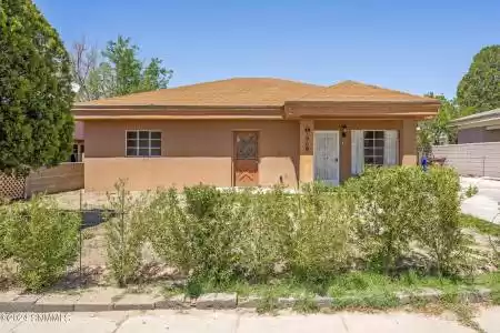 1909 Klein Avenue, Las Cruces, New Mexico 88001, 4 Bedrooms Bedrooms, ,2.5 BathroomsBathrooms,Residential,For Sale,Klein,2401356