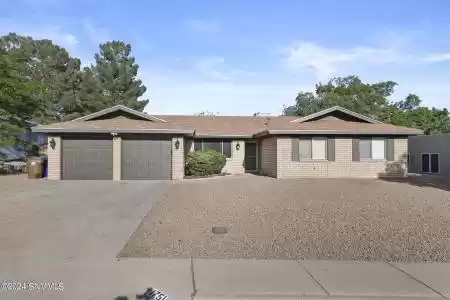 1751 Royal Drive, Las Cruces, New Mexico 88011, 4 Bedrooms Bedrooms, ,2 BathroomsBathrooms,Residential,For Sale,Royal,2401497