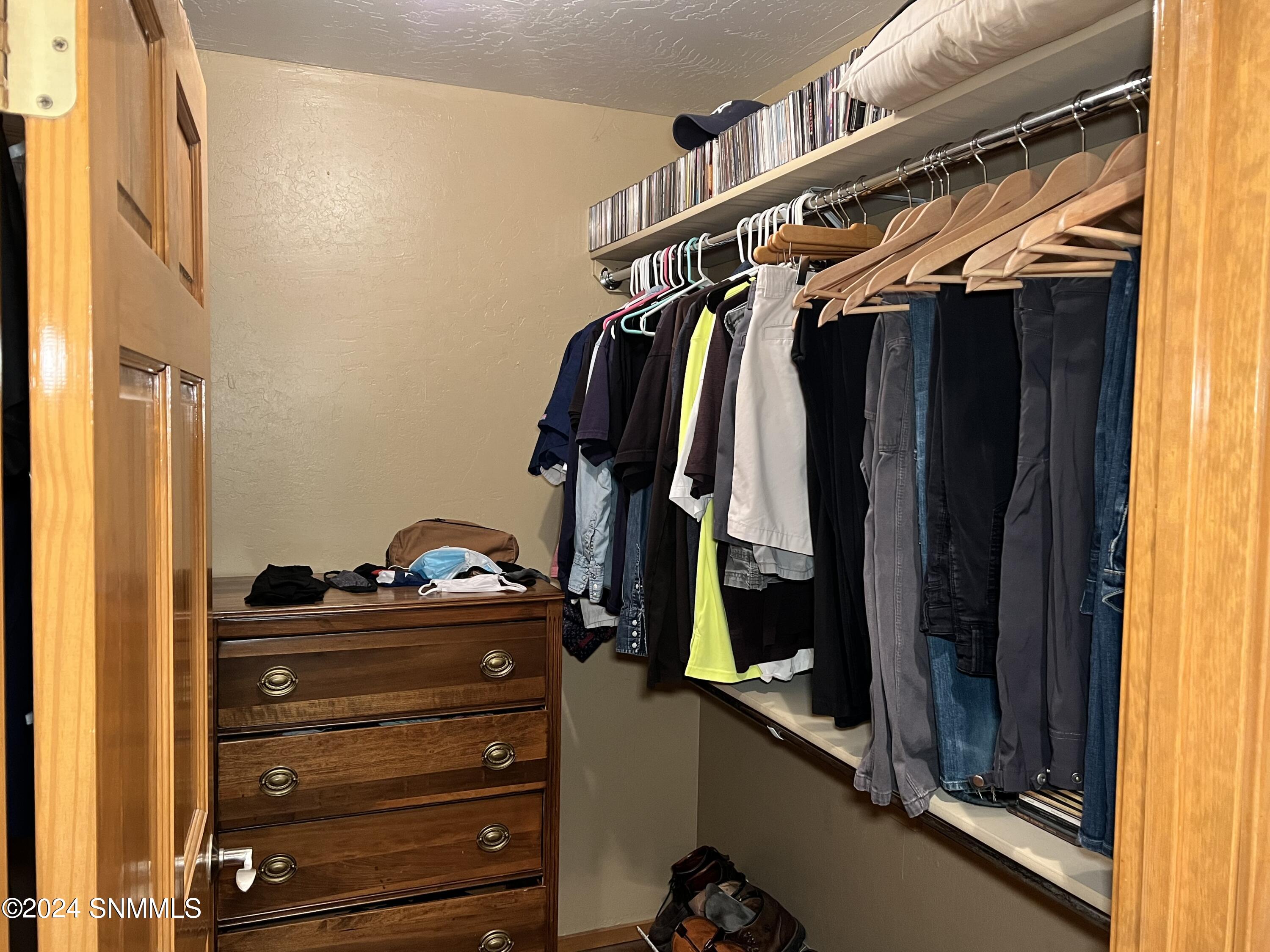 4 - Bedroom - Primary Closet 2