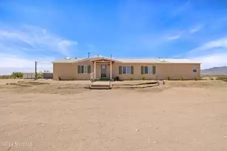 18280 Monte Vista Road, Deming, New Mexico 88030, 3 Bedrooms Bedrooms, ,2 BathroomsBathrooms,Residential,For Sale,Monte Vista,2401748