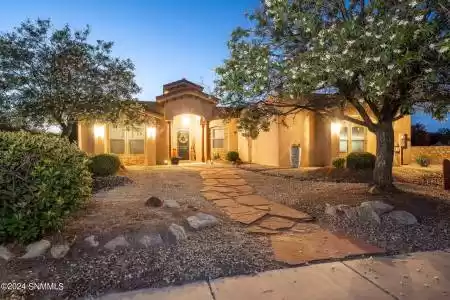 1382 Santanova Arc, Las Cruces, New Mexico 88005, 3 Bedrooms Bedrooms, ,3 BathroomsBathrooms,Residential,For Sale,Santanova,2401781