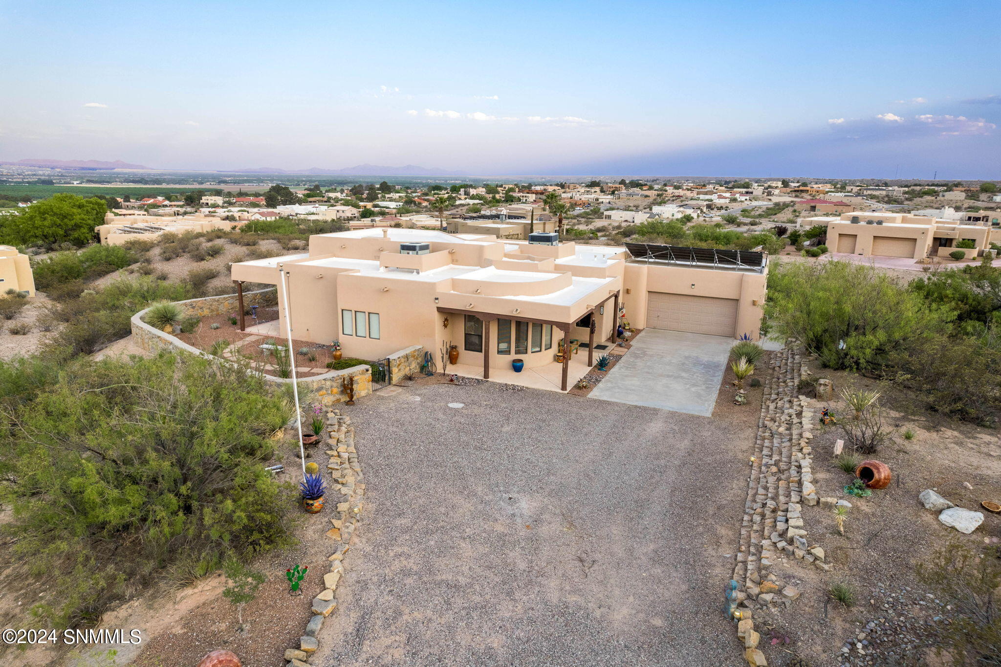 63-web-or-mls-Desert Blossom 6735-63