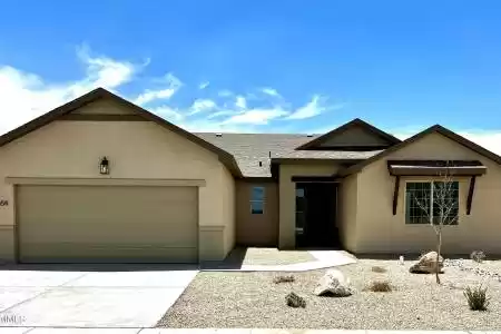 3654 Paragon Street, Las Cruces, New Mexico 88012, 4 Bedrooms Bedrooms, ,3.5 BathroomsBathrooms,Residential,For Sale,Paragon,2402017