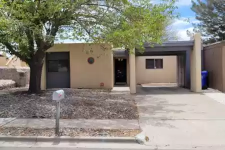 1217 Mountain Shadow Street, Las Cruces, New Mexico 88001, 3 Bedrooms Bedrooms, ,1.75 BathroomsBathrooms,Residential,For Sale,Mountain Shadow,2402096