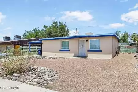 2121 Calle De Suenos, Las Cruces, New Mexico 88001, 2 Bedrooms Bedrooms, ,0.75 BathroomBathrooms,Residential,For Sale,Calle De Suenos,2402113