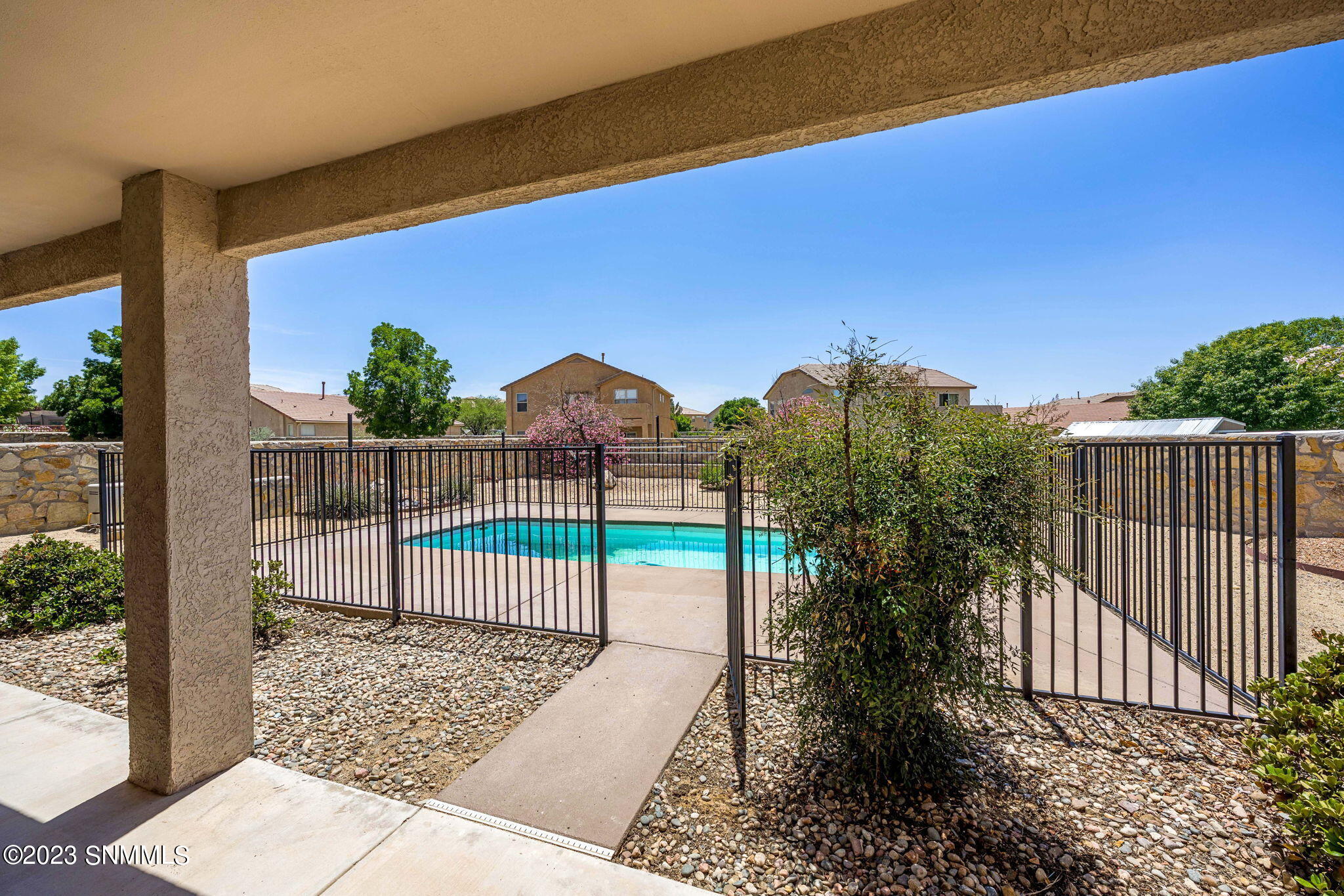 33-web-or-mls-Tuscan Hills 2509-158