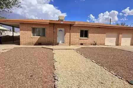 1255 Hall Avenue, Las Cruces, New Mexico 88005, 3 Bedrooms Bedrooms, ,1.5 BathroomsBathrooms,Residential,For Sale,Hall,2402134