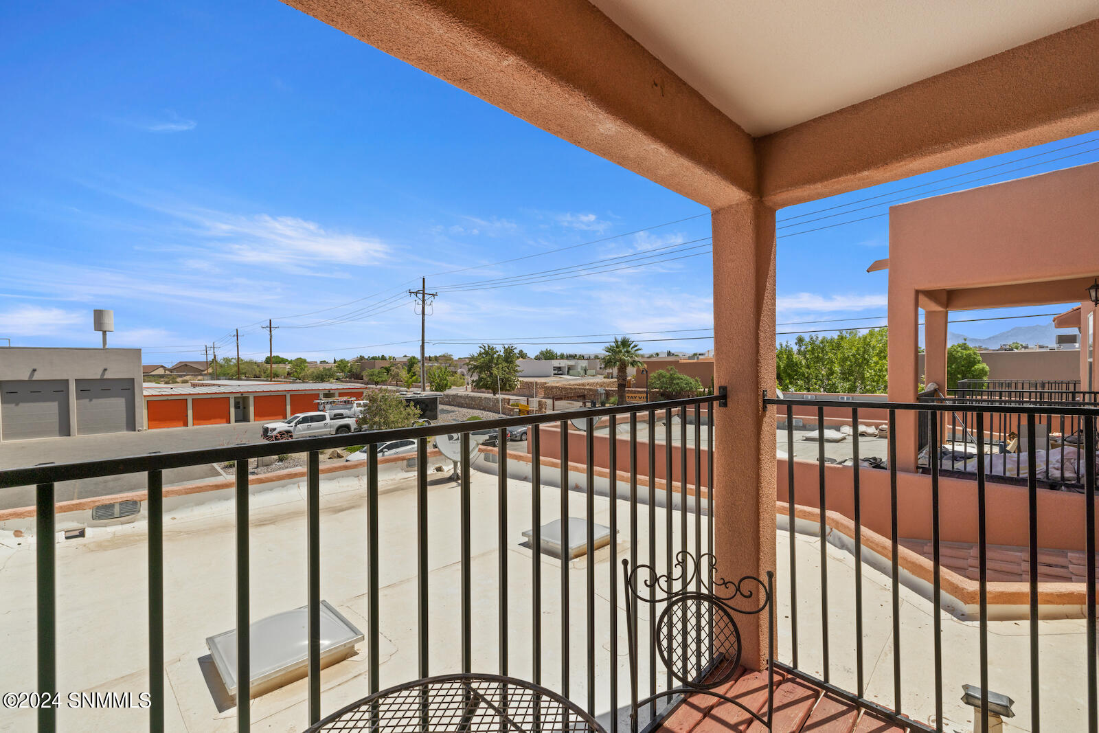 3872 Las Coliinas | Carl Krause | Las Cr