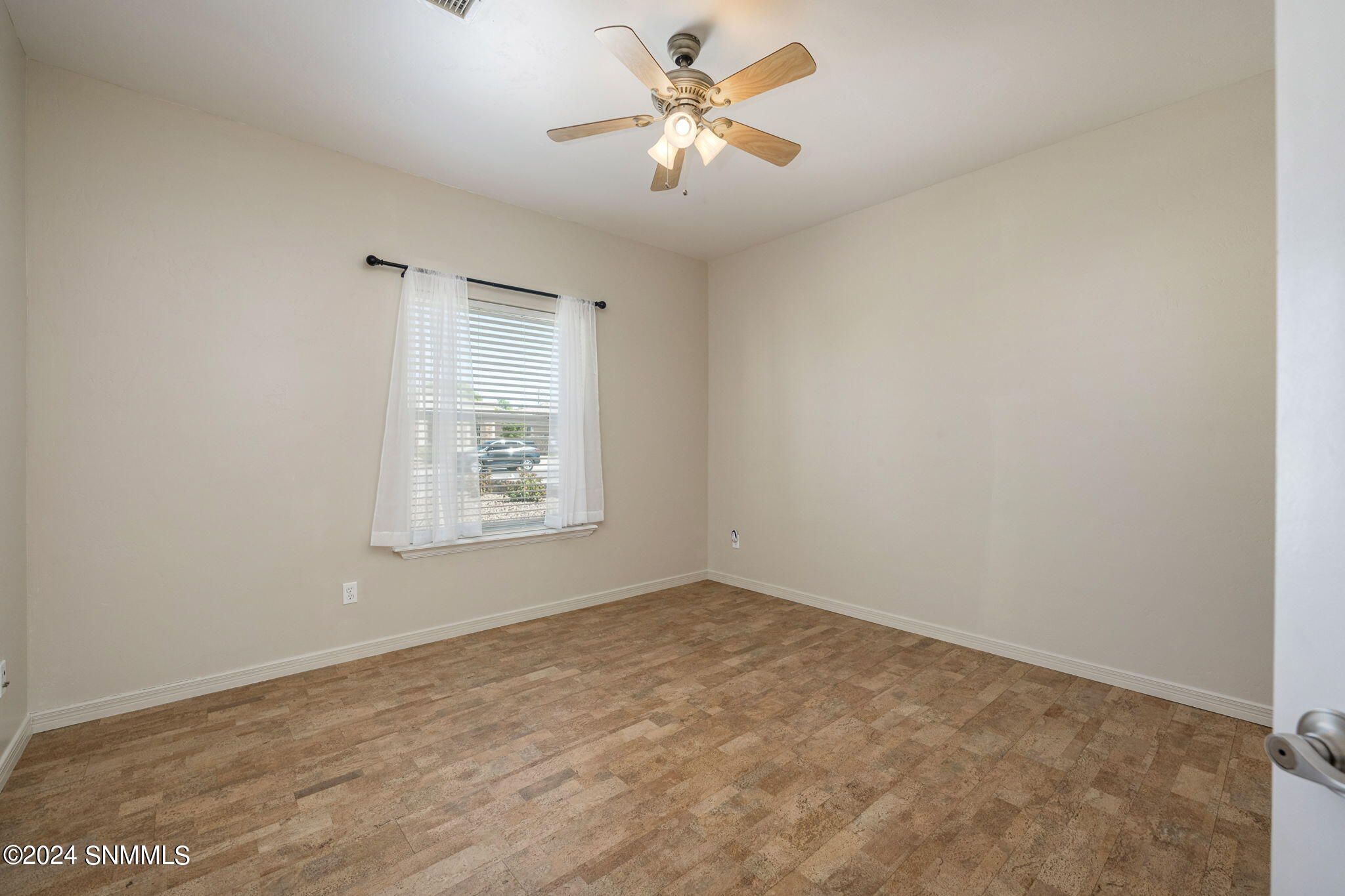 31-web-or-mls-Mesa Central 4624-88