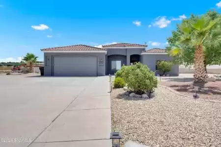 5381 Pebble Brook Drive, Las Cruces, New Mexico 88001, 4 Bedrooms Bedrooms, ,3 BathroomsBathrooms,Residential,For Sale,Pebble Brook,2402164