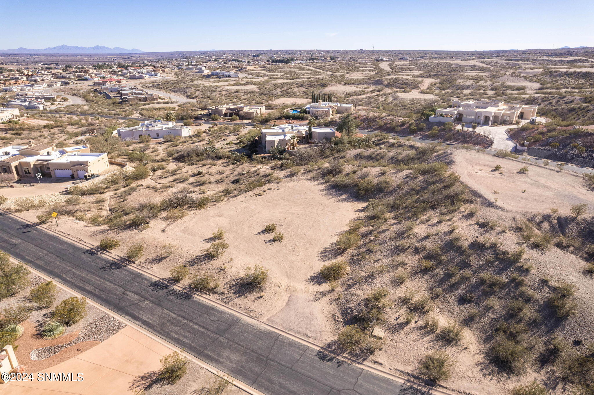 5-web-or-mls-Desert Blossom 6775-4